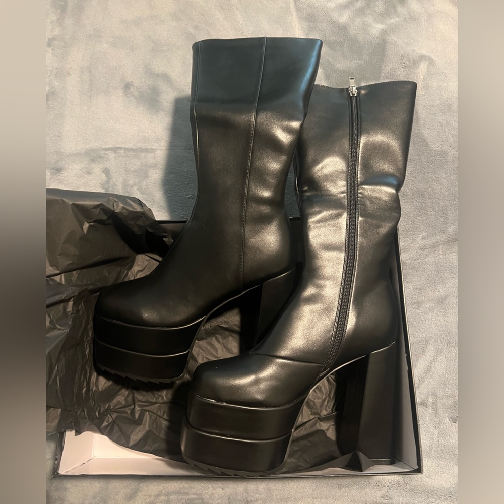 Lamoda platform calf high boots